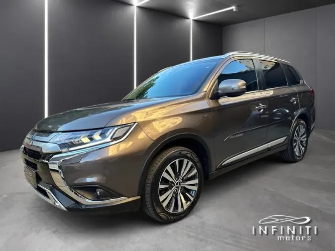Mitsubishi Outlander HPE-S 3.0 V6 4X4 5P Aut. 2021