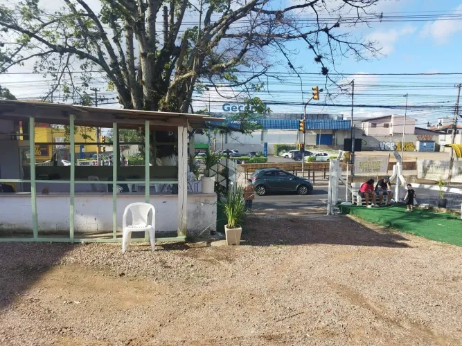 Terreno de 34,05 por 13,20 na Av. Protásio Alves, 4953 em Porto Alegre RS