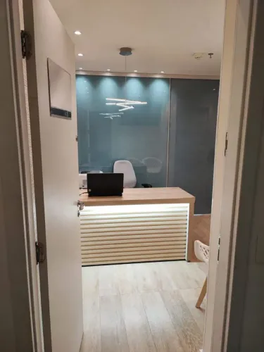 Sala reformada 33 m2 Led office ao lado do Taguatinga shopping
