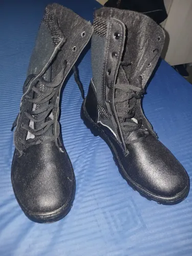 Vende-se um cuturno novo top