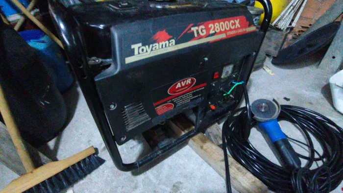 Vendo Gerador Toyama
