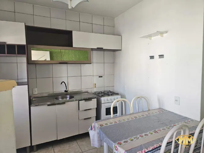 Praia dos Ingleses - Apartamento com 02 dormitórios disponível para Locação Anual.