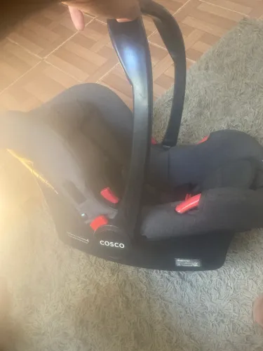 Bebê conforto cosco com todos acessórios 