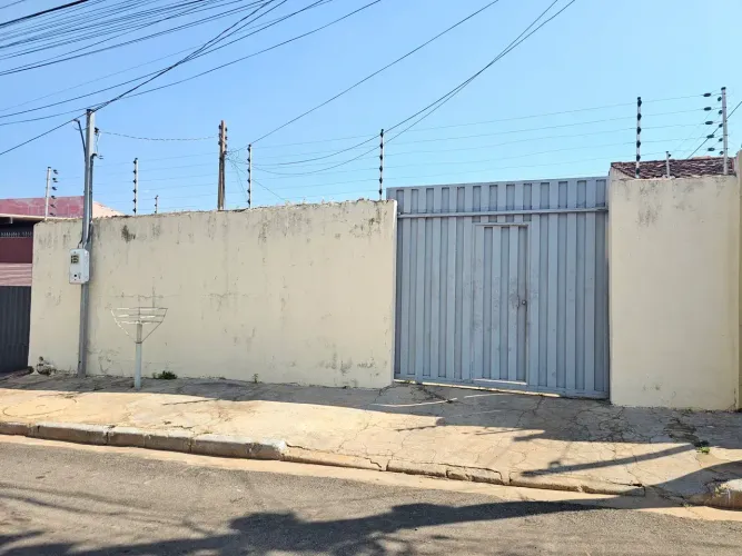 Imóvel para venda com 160 metros quadrados com 3 quartos em Tijucal - Cuiabá - MT