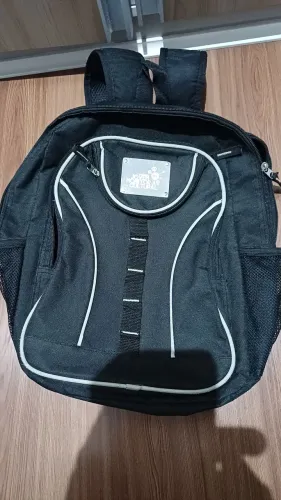 Mochila preta