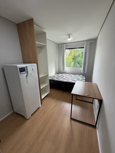 Studio mobiliado próximo ao Garten