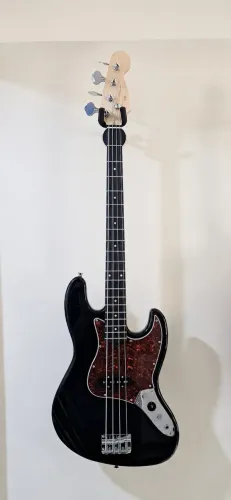 Baixo Jazz Bass NOVO Cap Fender Regulado