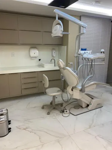 Consultório Odontológico em clínica de Alto padrão .