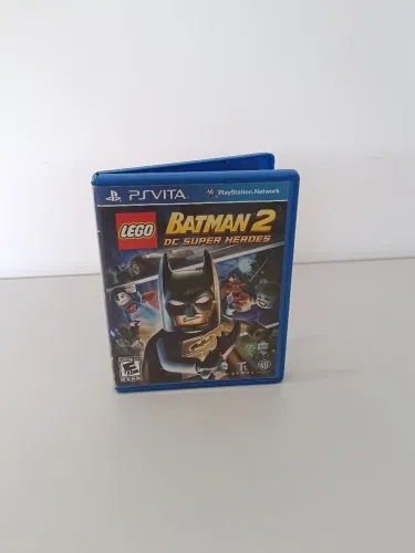 Vendo Capa do jogo LEGO Batman 2: DC Super Heroes Sem Jogo Psvita Semi novo 