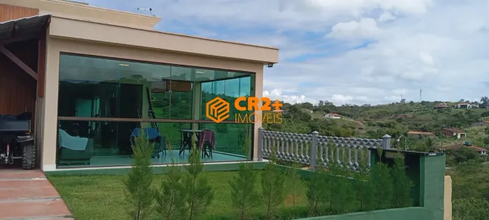 Vendo casa 200m2 03 quartos 01 suíte 01 vaga de garagem