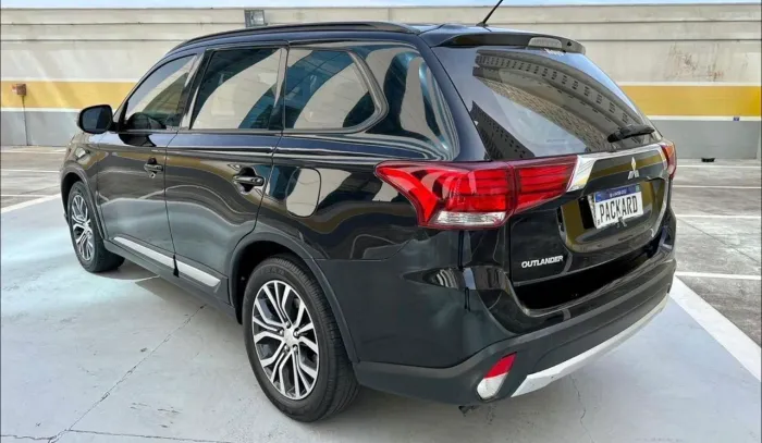 Mitsubishi Outlander 2.0 16V 160cv Aut. 2016