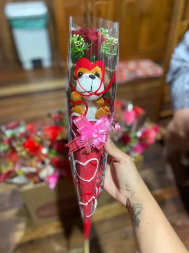 Rosas chaveirinho presente