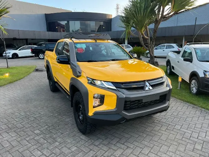 Mitsubishi L200 Triton Savana GLS 2.4 4X4 Die. AUT 2024