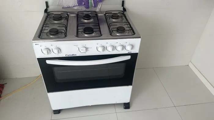 Fogão 6 bocas Esmaltec