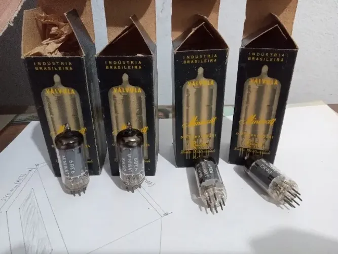 Válvulas Eletrônicas 6be6 Ek90 Lote De 5 Peças. 4 delas Nos,e uma delas 1 Usada