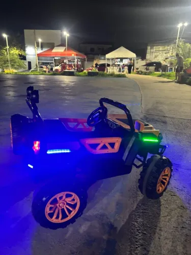 carro de brinquedo elétrico