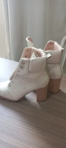 Bota