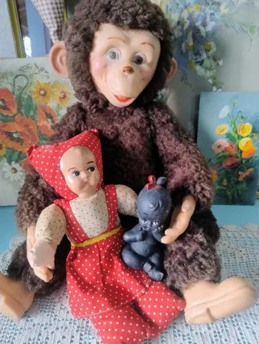 Macaco de pelúcia anos 50 brinquedo antigo 