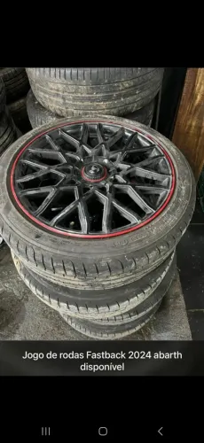 Jogo de rodas Fastback abarth 2024 