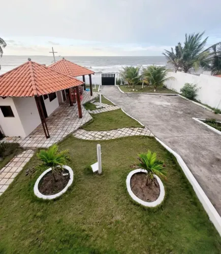 PRAIA DE PANAQUATIRA: Casa duplex à venda vista mar Grande Ilha de São Luís