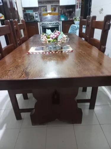 Jogo de mesa rústico