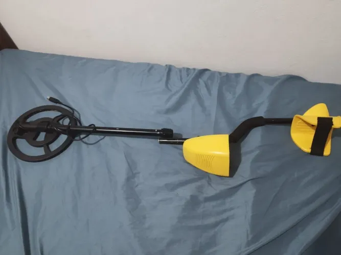 Detector de metal novo