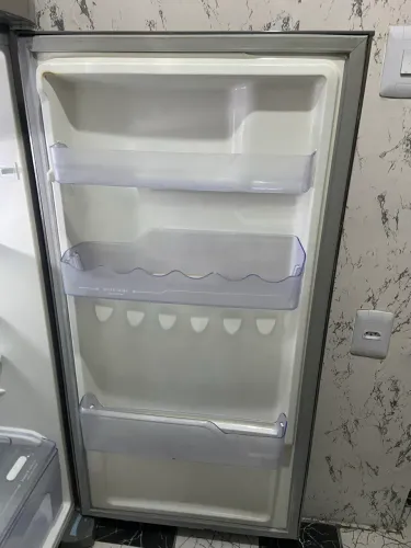 Geladeira Inox Electrolux 310L