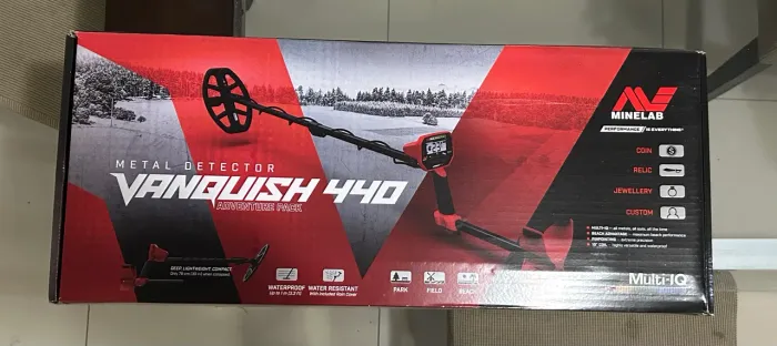 Detector de metais VANQUISH 440