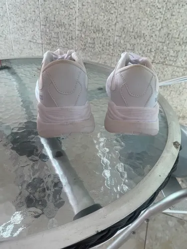 R$80,00 Sapato/Tenis Feminino Adidas 