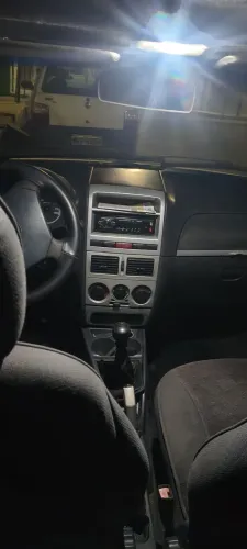 Fiat Siena Tetrafuel 1.4 MPI Fire Flex 8V 4P 2009