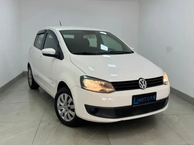 Volkswagen Fox 1.6 MI Total Flex 8V 5P 2013