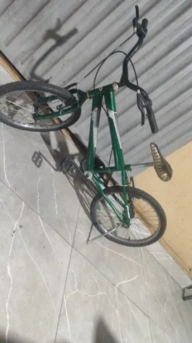 Bicicleta bmx aro 20 verde