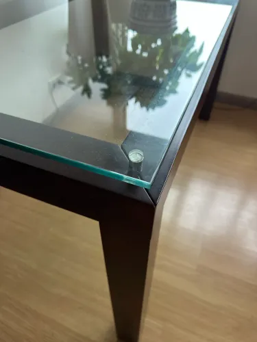 Mesa Tok Stok tampo de vidro temperado