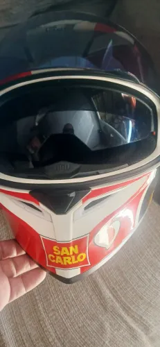 Vendo capacete agv original com óculos auxiliar número 58.60 passo cartão 