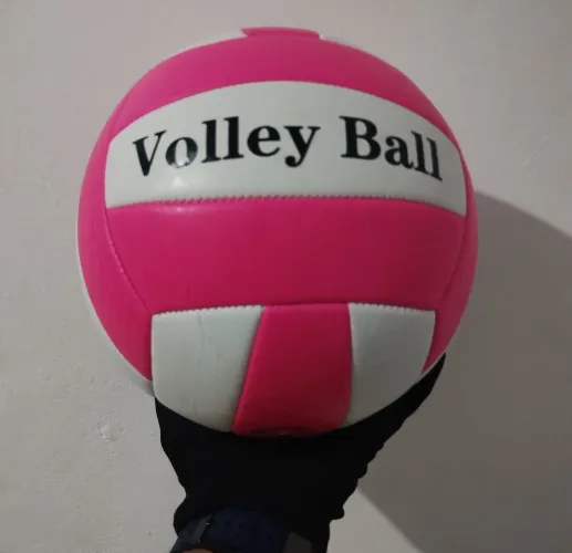 Bola de vôlei nova rosa