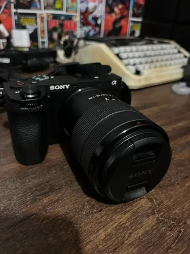 Câmera Sony A6700 26mp 4k 120fps + Lente 18-135mm