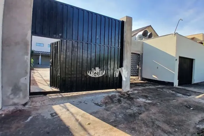 Barracão para alugar, 230 m² por R$ 3.500,00/mês - Vila Brasil - Londrina/PR