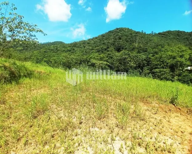 LINDO TERRENO PARA SÍTIO EM BOTUVERÁ