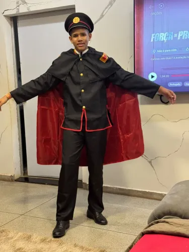 Cosplay hanaku completo com manto