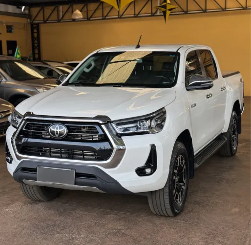 Toyota Hilux CD SRX 4X4 2.8 TDI 16V Diesel Aut. 2021