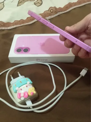 iPhone 16