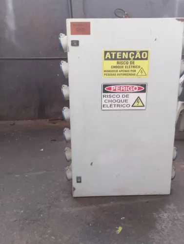 Quadro de distribuição\ robô para obra /caixa elétrica com componentes barato