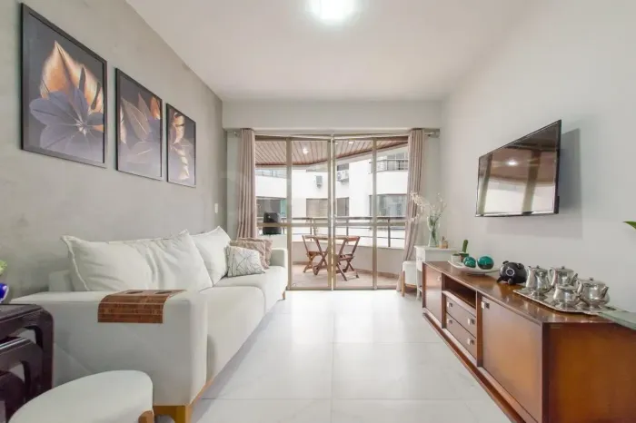 Imóvel para venda possui 83 metros quadrados com 2 quartos em Canasvieiras - Florianópolis