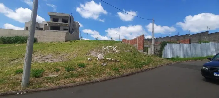 Terreno à venda no Canadá Rsidencial em Piracicaba.