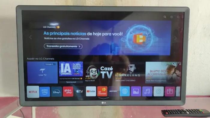 TV BOA E BARATA E COM ATÉ 01 ANO DE GRANTIA - SMART TV 32 LG