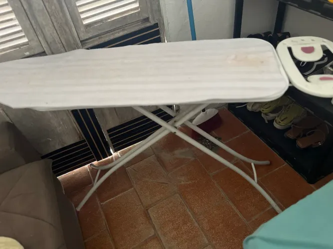 Tábua para passar roupa 