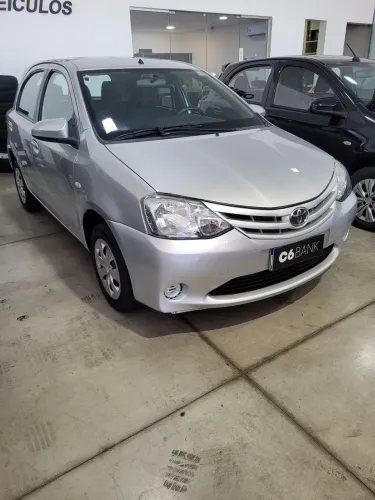 Toyota Etios XS 1.5 Flex 16V 5P Mec. 2014