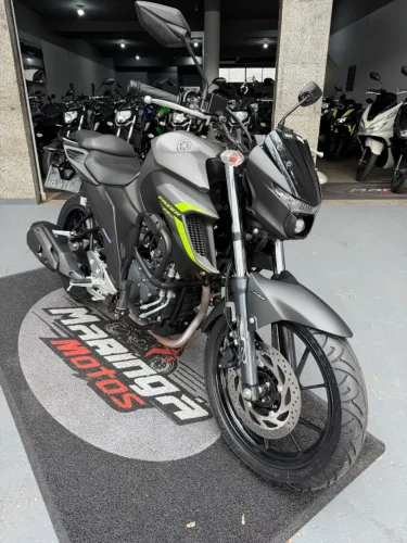 YAMAHA FZ25 2024 IMPECÁVEL - AQUI NA MARINGÁ MOTOS