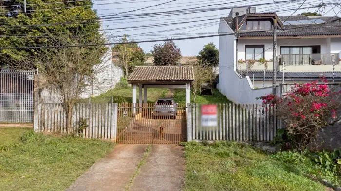 Lote/Terreno para venda tem 415 metros quadrados em Ahú - Curitiba - PR