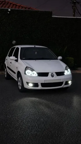 Renault Clio Hi-flex 1.0 16V 5P 2011